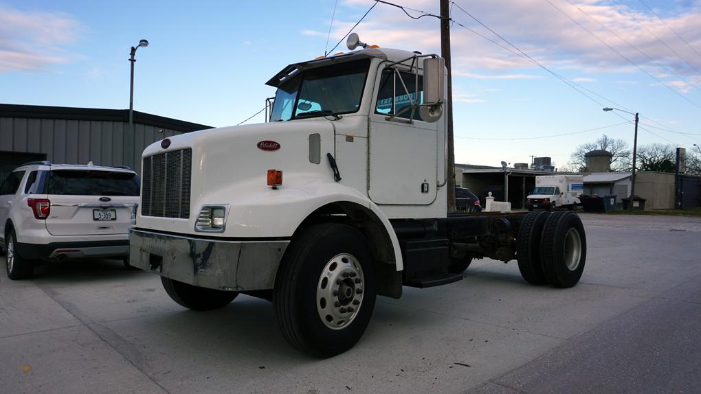 2003 Peterbilt 330 Conventional Single Axle Cab & Chassis Truck