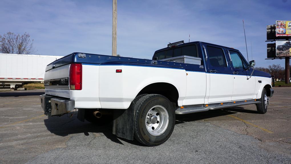 1995 Ford F-350HD XLT Crew Cab Dually Pickup