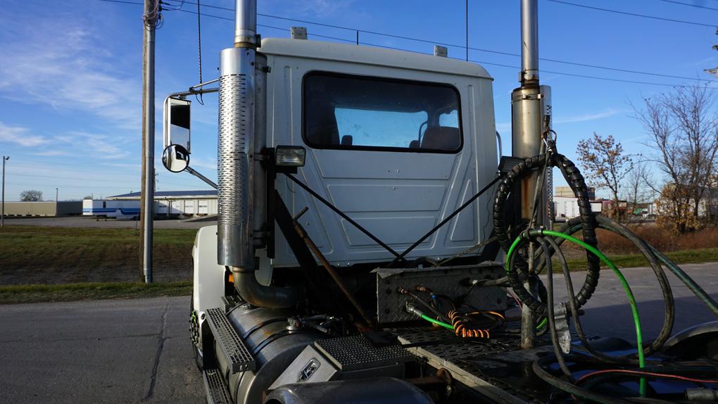 2007 Mack CHN613 Triple Axle Truck Tractor