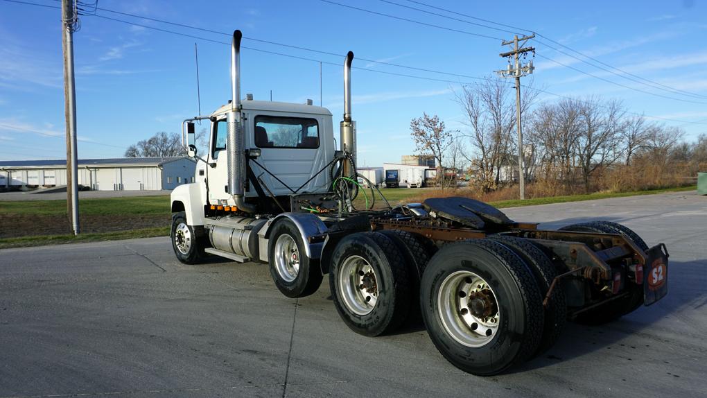 2007 Mack CHN613 Triple Axle Truck Tractor