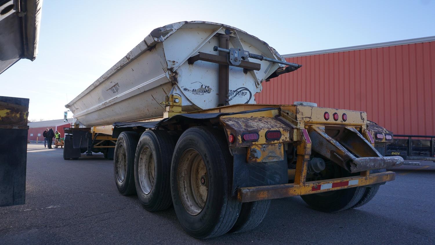 1999 SmithCo Triple Axle Side Dump Trailer