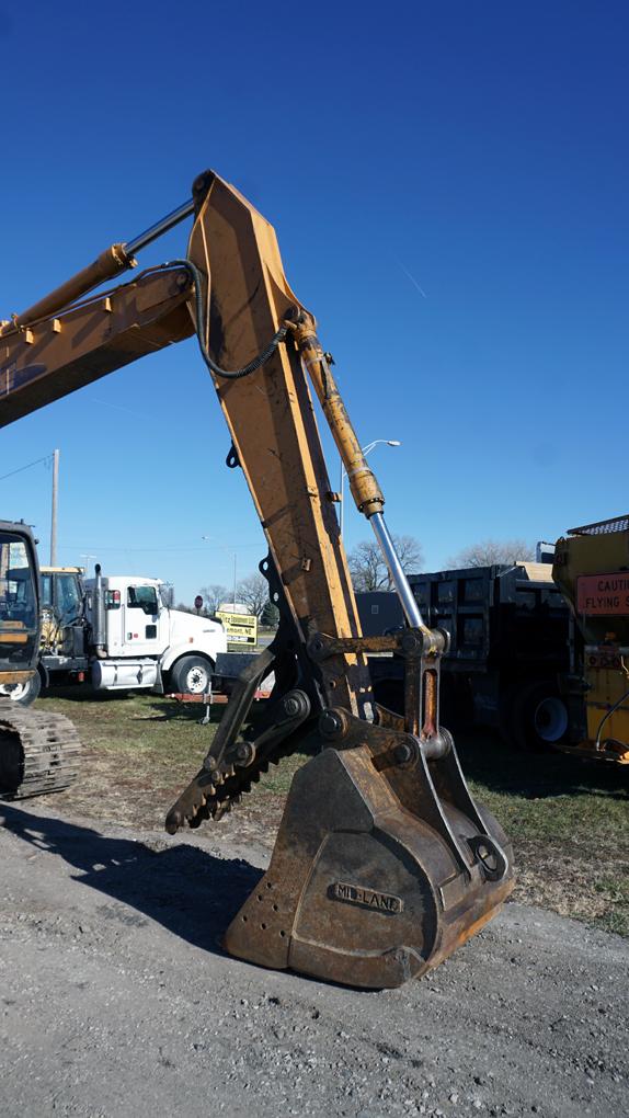 Case CX160 Hydraulic Excavator