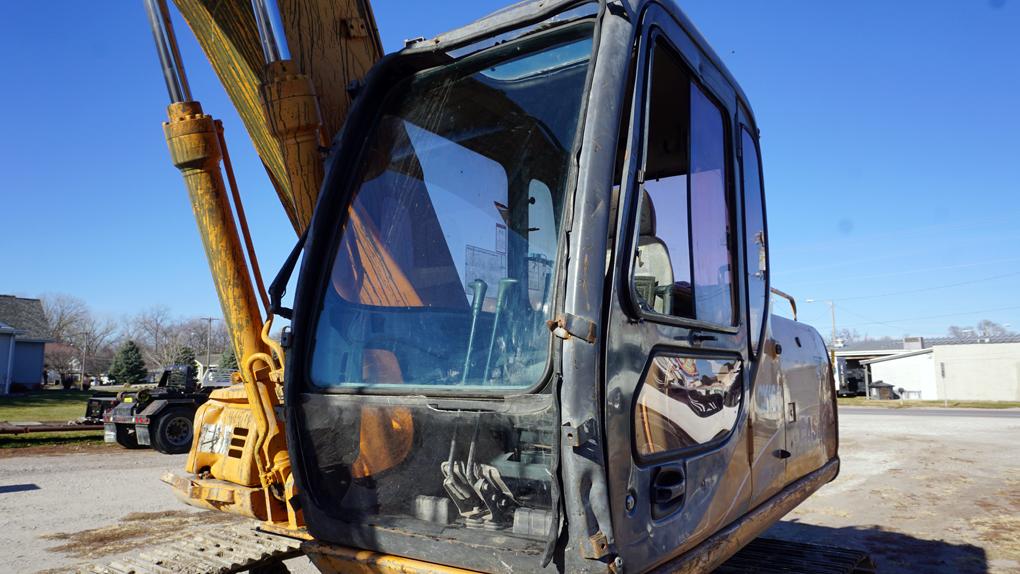 Case CX160 Hydraulic Excavator