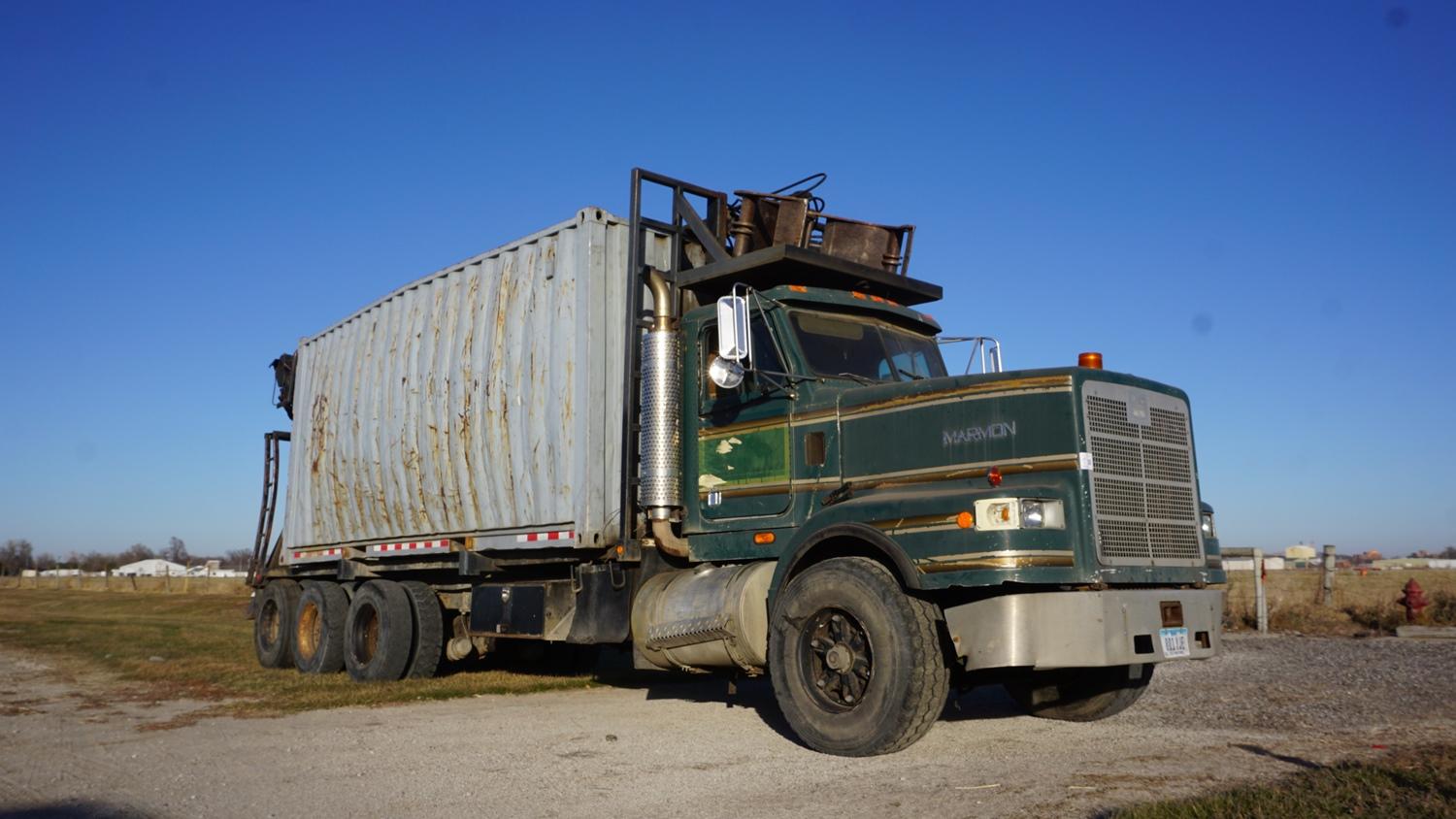 1992 Marmon HD Log/Storm Debris Truck