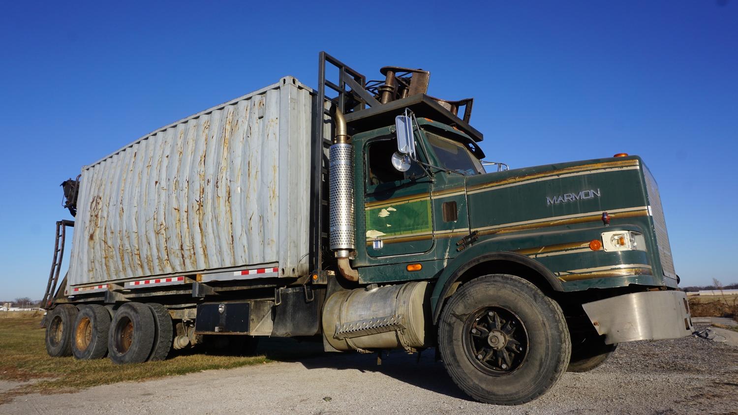 1992 Marmon HD Log/Storm Debris Truck