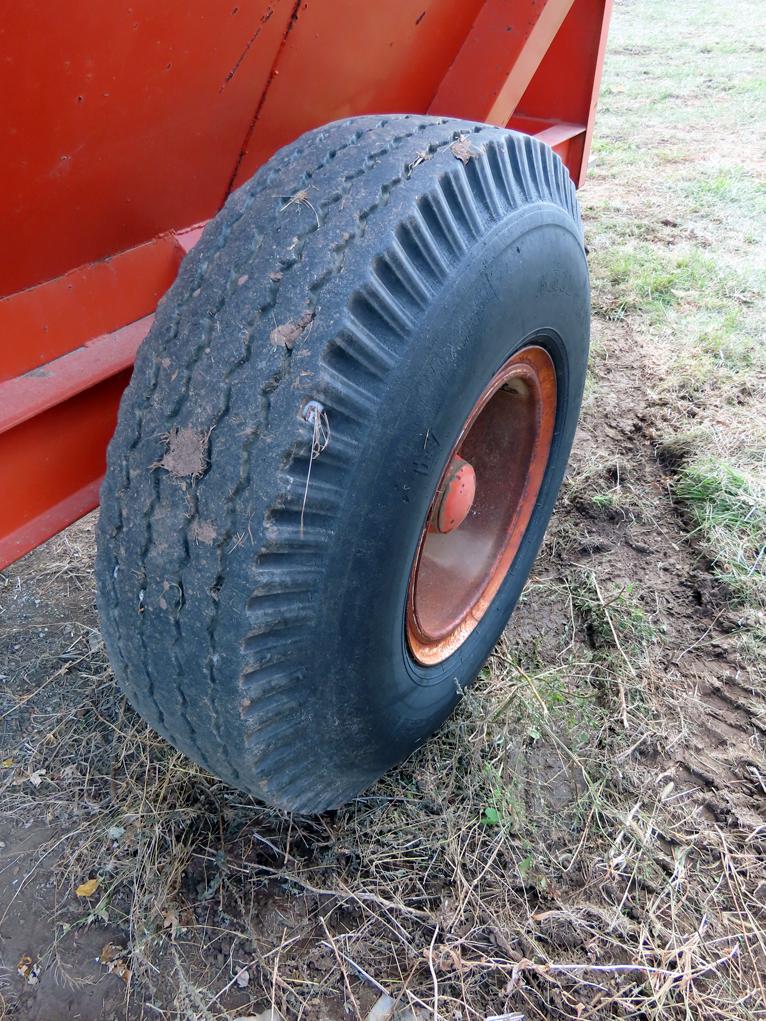 A & L 300 Bushel Grain Cart