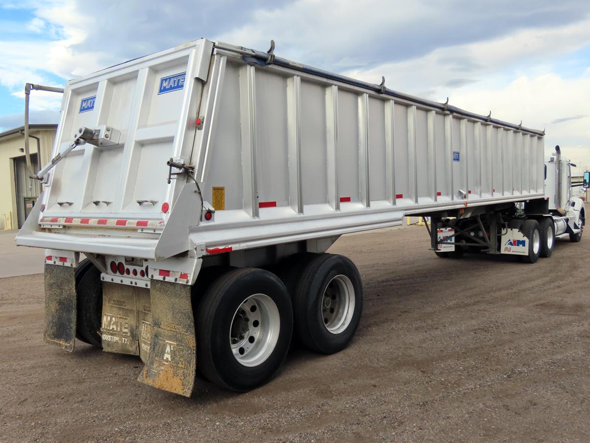 2015 Mate End Dump Trailer