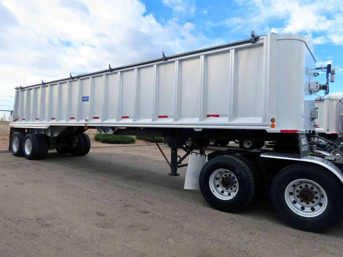 2015 Mate End Dump Trailer