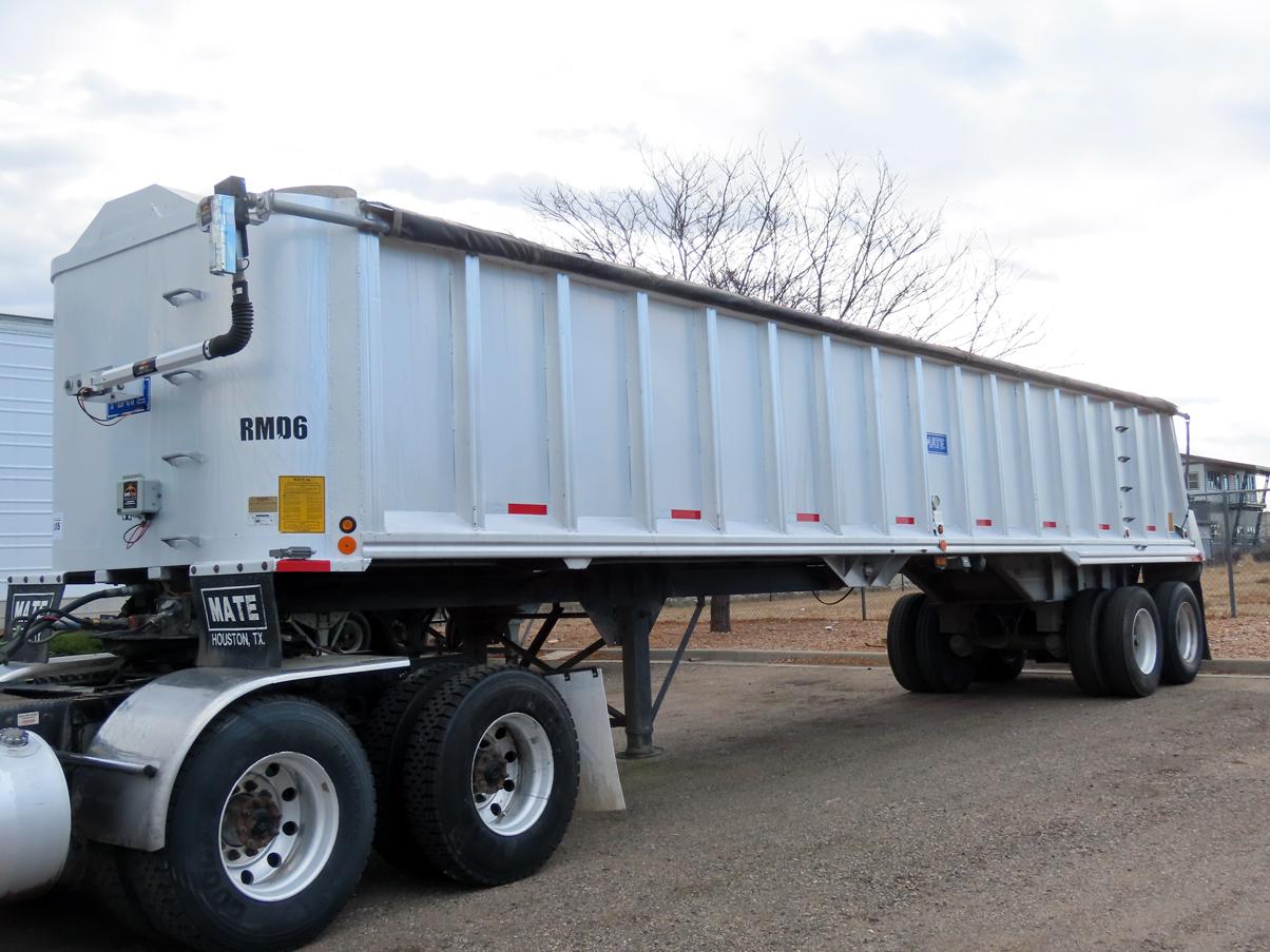 2015 Mate End Dump Trailer