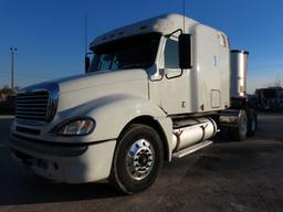 2016 Freightliner Tandem Axle Columbia