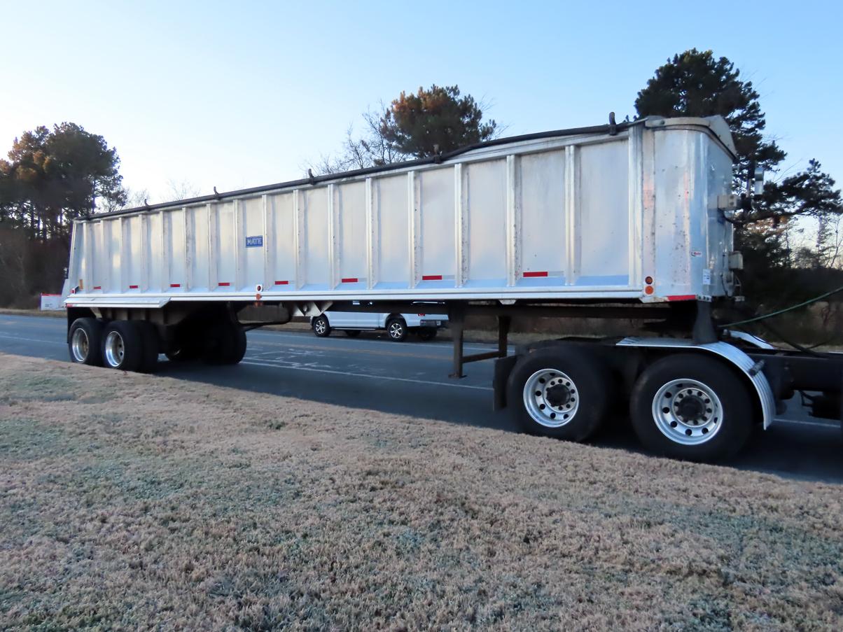 2015 Mate End Dump Trailer