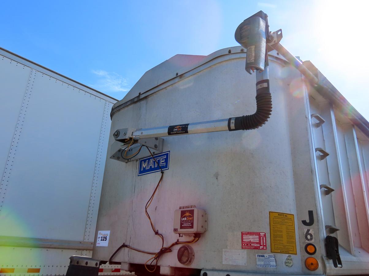 2005 Mate End Dump Trailer