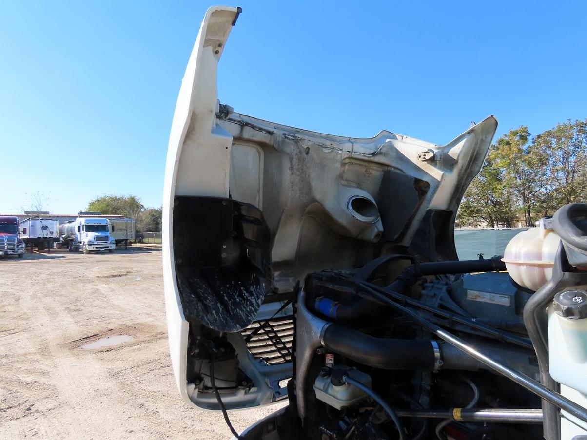 2016 Freightliner Tandem Axle Columbia