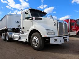 2017 Kenworth T880 Day Cab