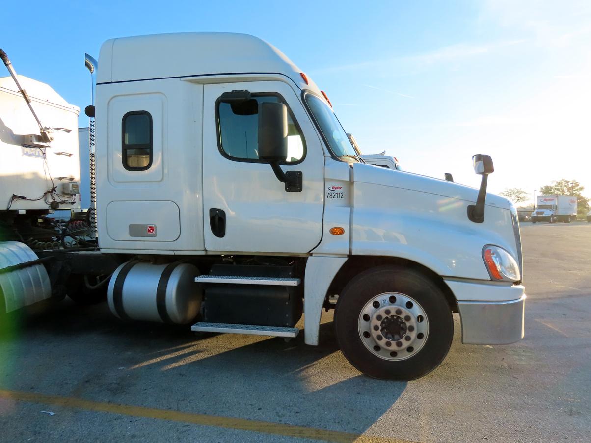 2018 Freightliner Tandem Axle Cascadia