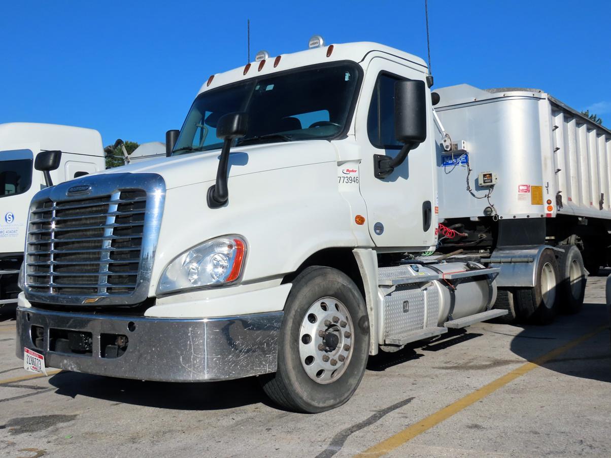 2018 Freightliner Tandem Axle Cascadia