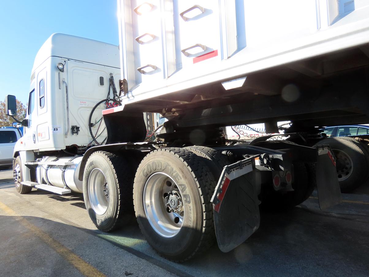 2018 Freightliner Tandem Axle Cascadia