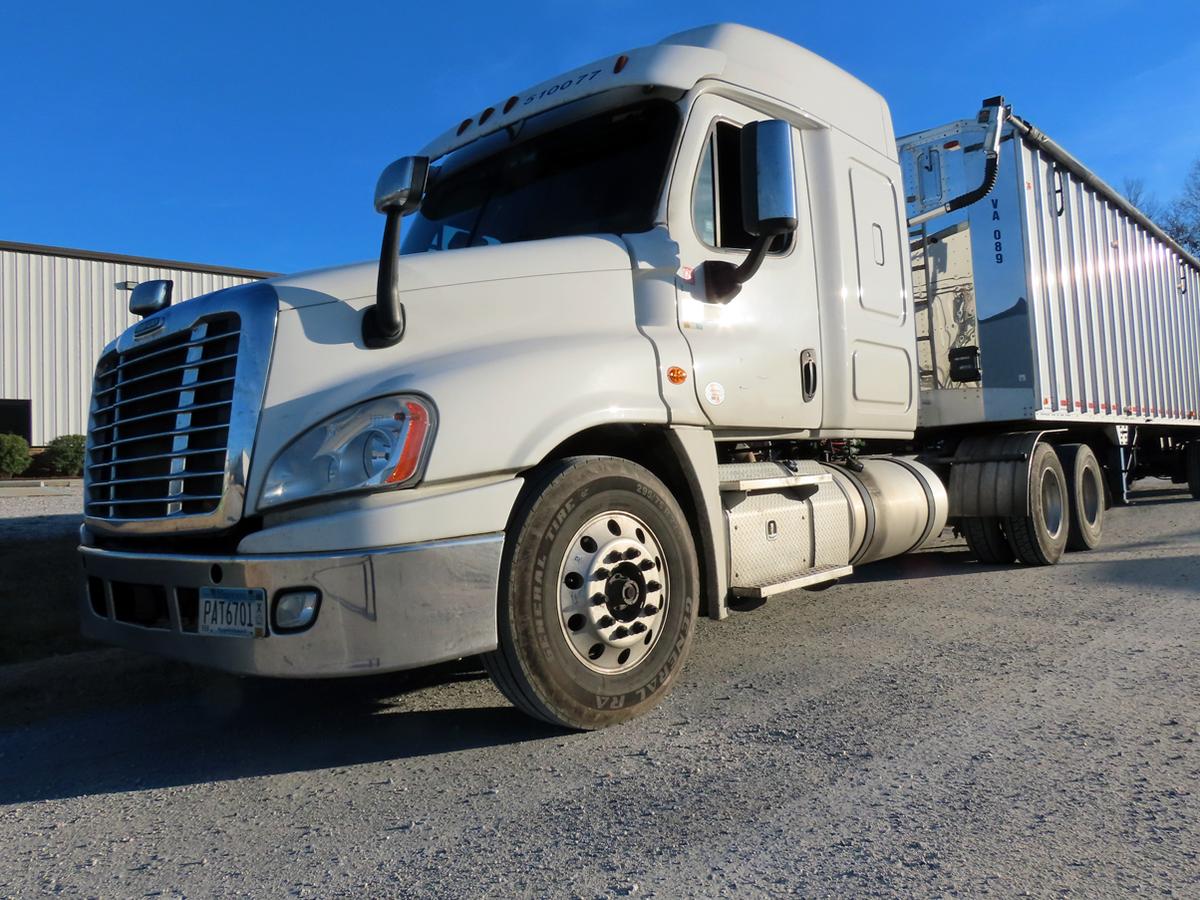 2018 Freightliner Tandem Axle Cascadia