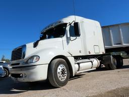 2016 Freightliner Tandem Axle Columbia