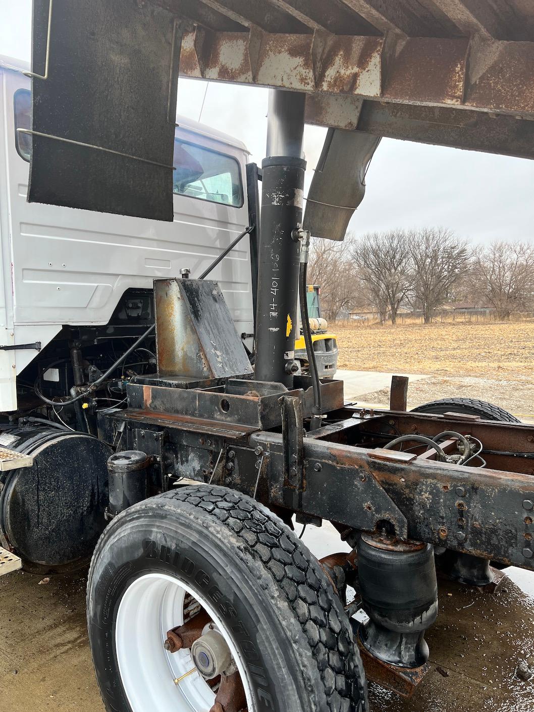 1987 Freightliner FLD-120 Triple Axle Dump Truck