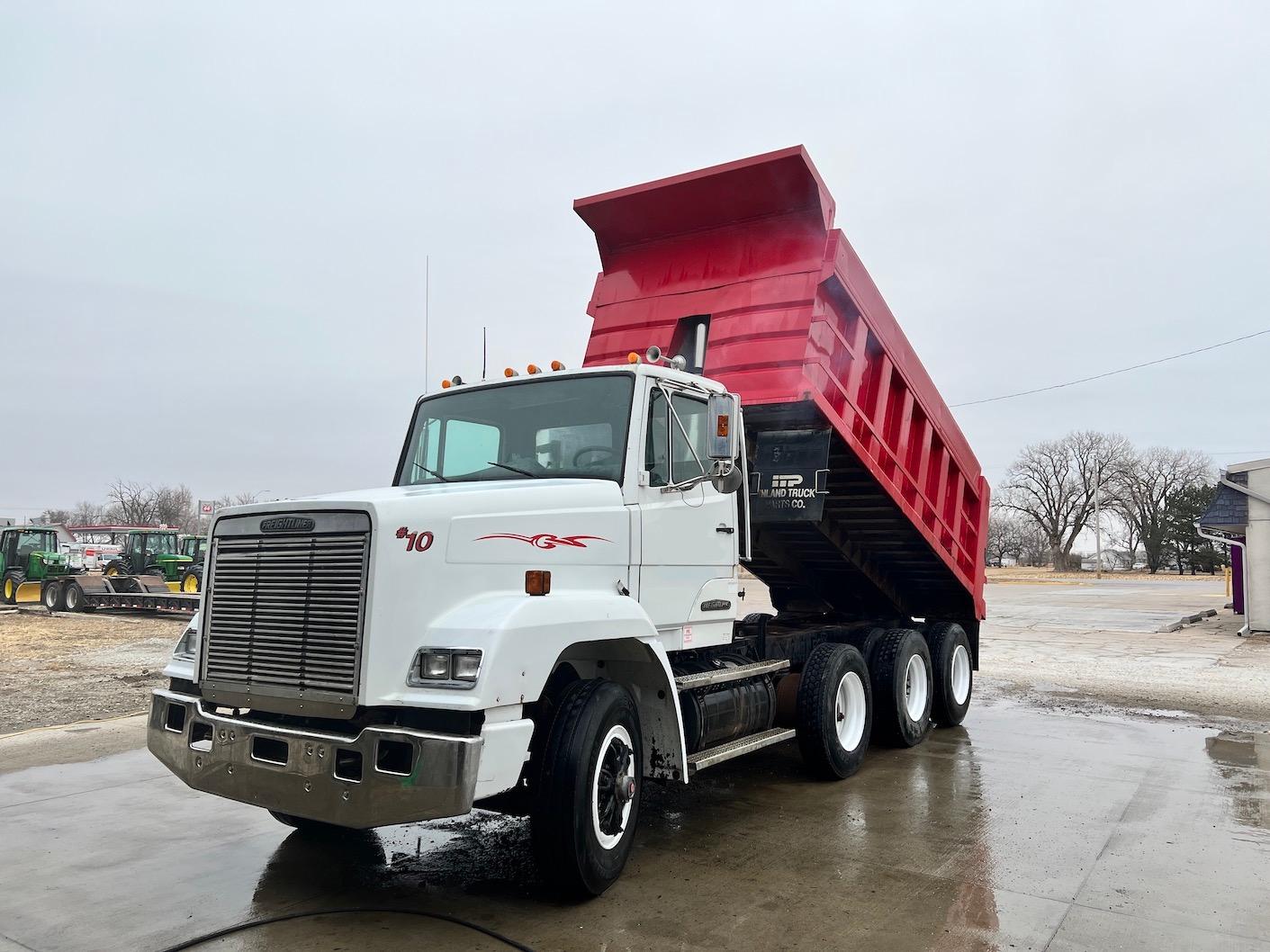 1987 Freightliner FLD-120 Triple Axle Dump Truck