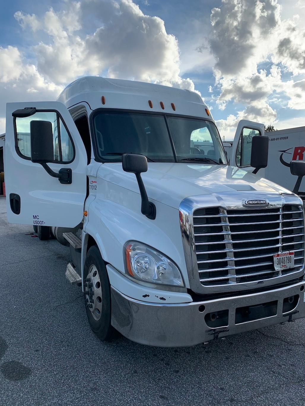 2018 Freightliner Cascadia 125