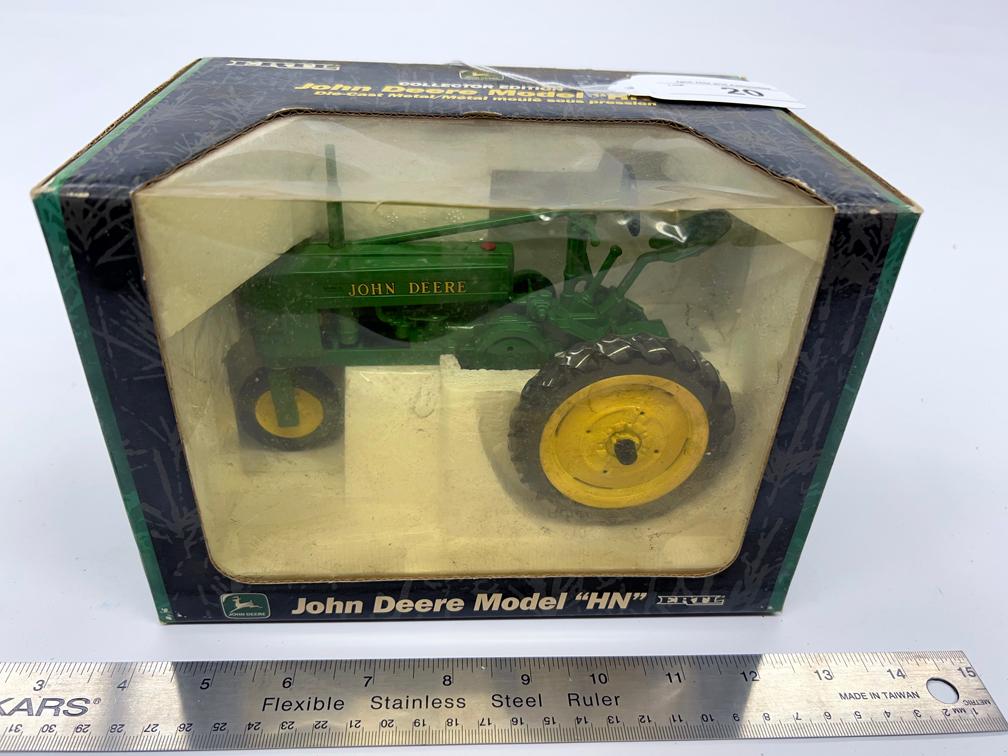 2000 Ertl John Deere Model "HN"