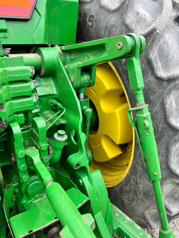 John Deere 8200 MFWD