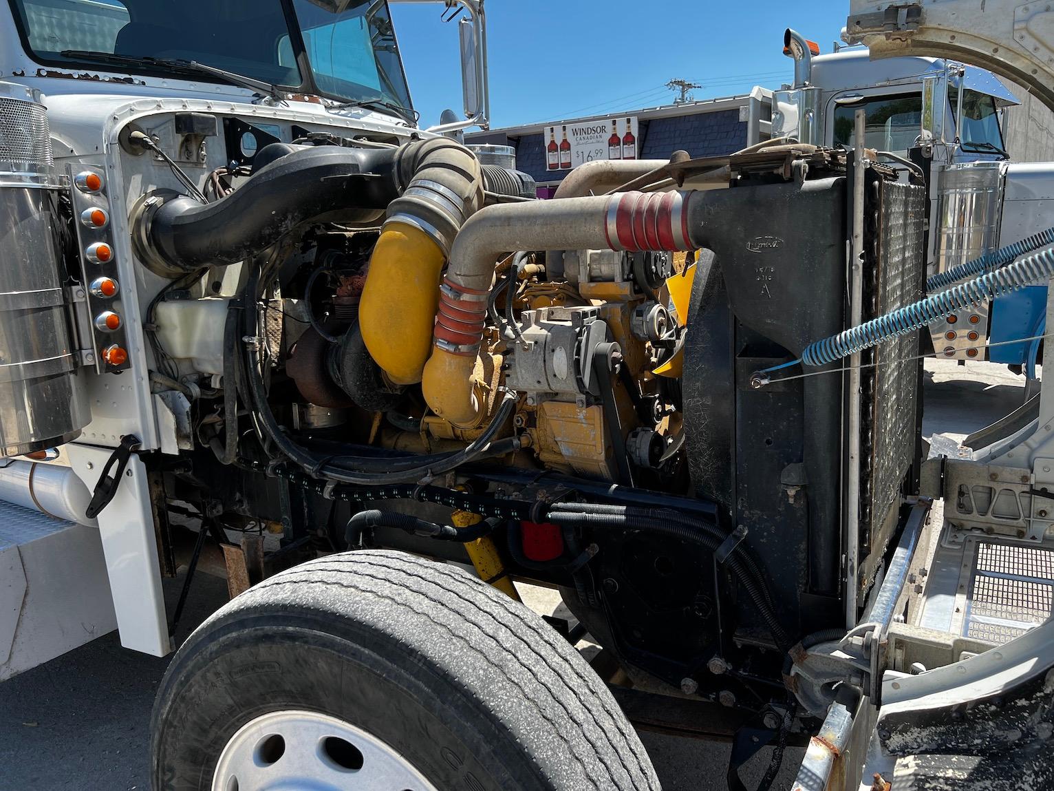 2006 Peterbilt 379 Triple Axle Dump Truck