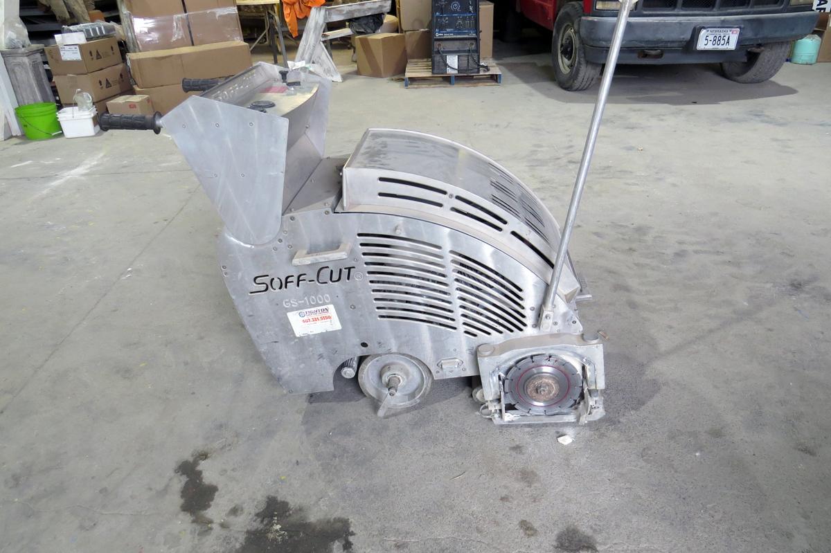 Soff-Cut CS-1000 Concrete Saw