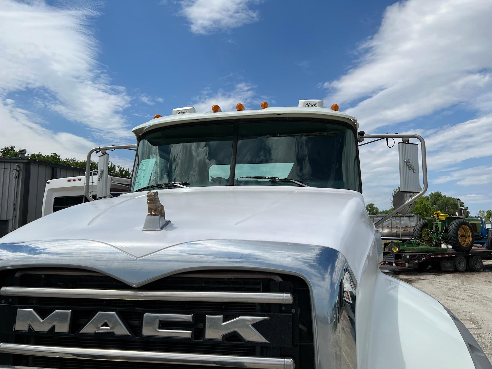 2014 Mack GU713 Truck Tractor