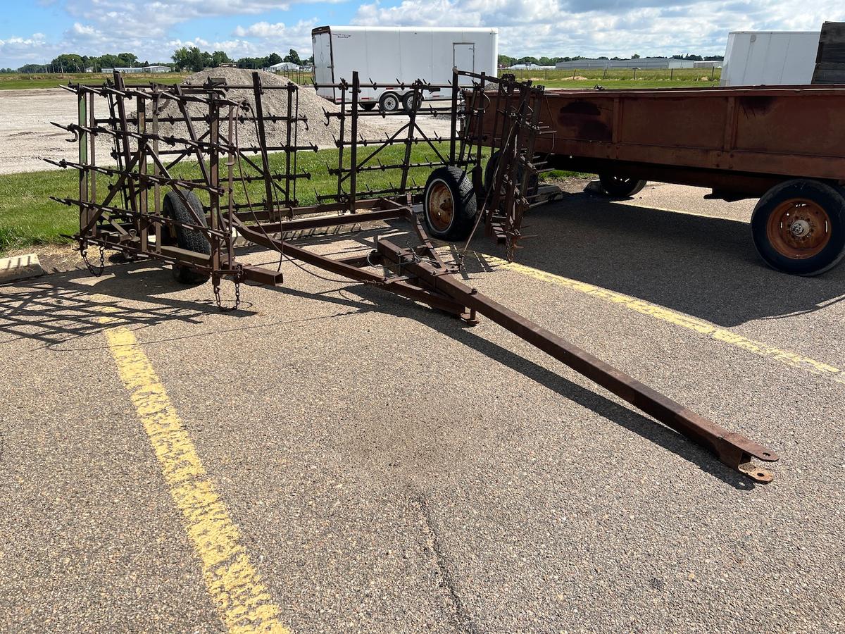 John Deere 4-Section Pull-Type Harrow