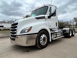 2019 Freightliner Cascadia 126