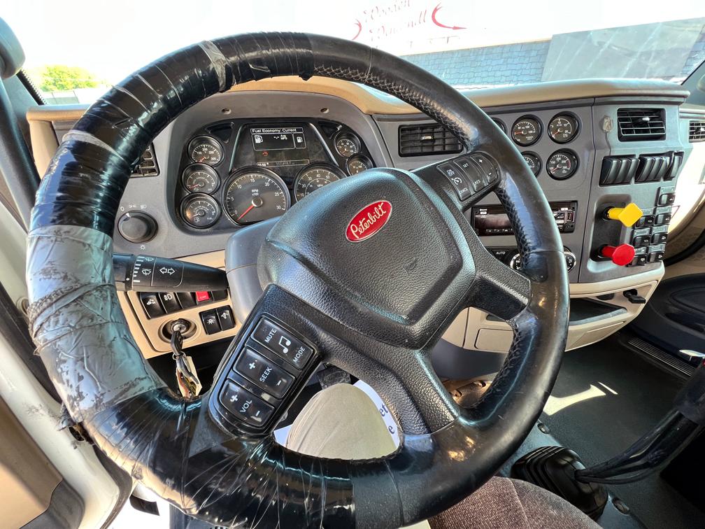 2016 Peterbilt 579