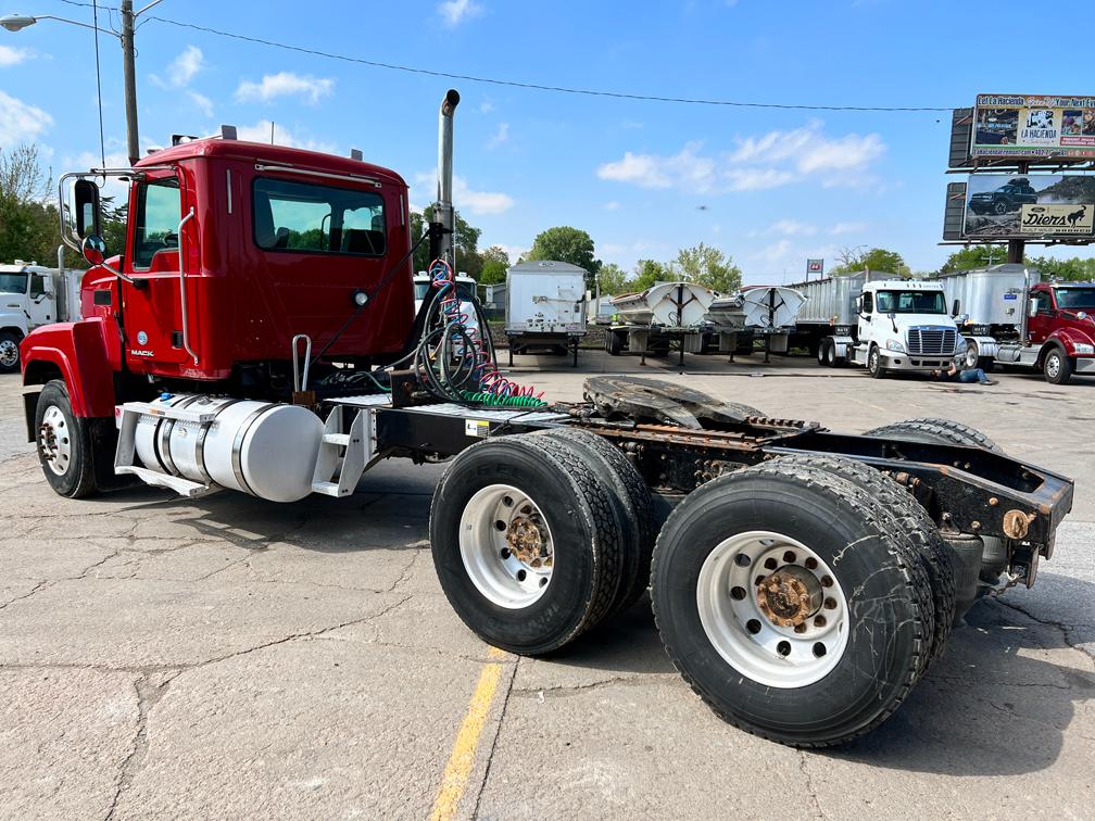 2014 Mack CHU613 Day Cab