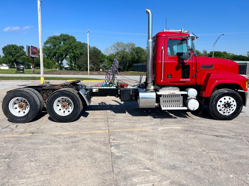 2014 Mack CHU613 Day Cab