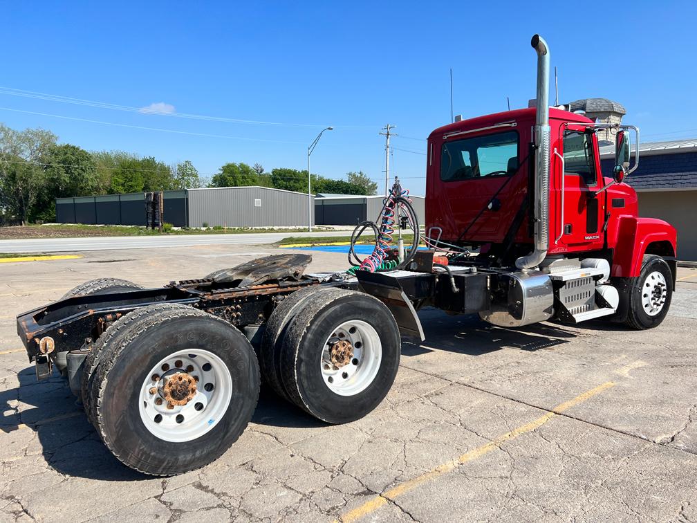 2014 Mack CHU613 Day Cab