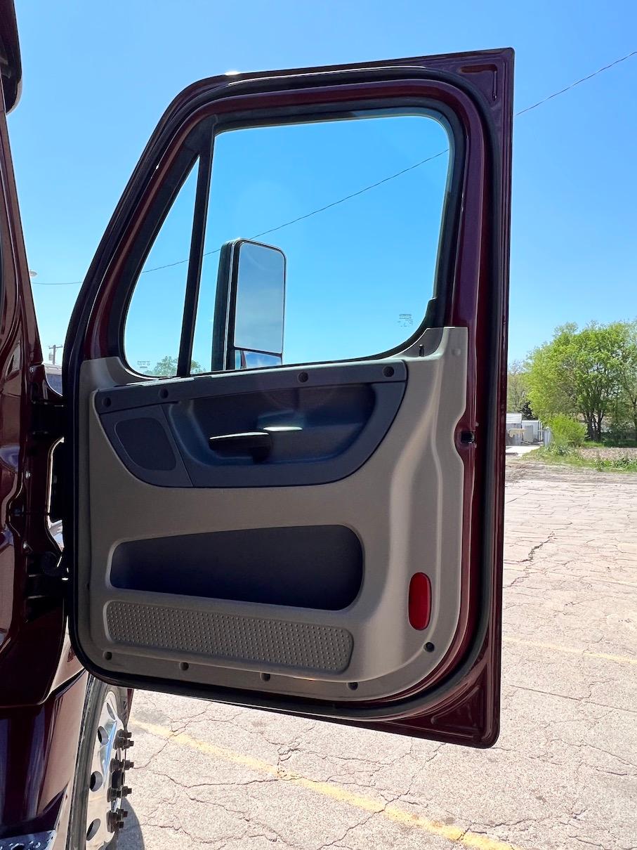 2018 Freightliner Cascadia