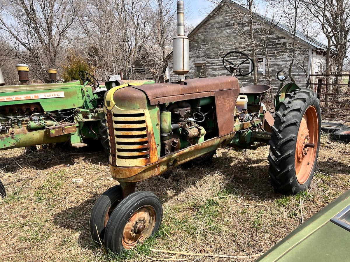 Oliver 66 Row Crop Tractor