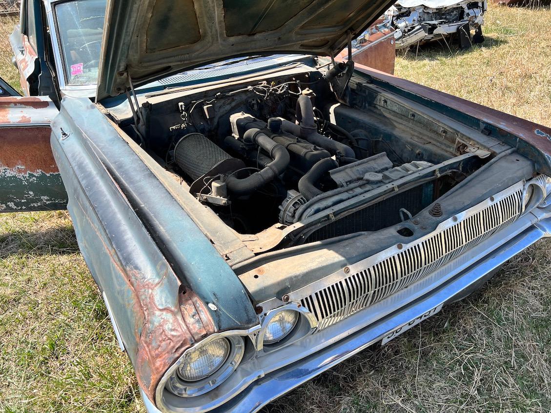 1964 Dodge 330 4-Door Sedan