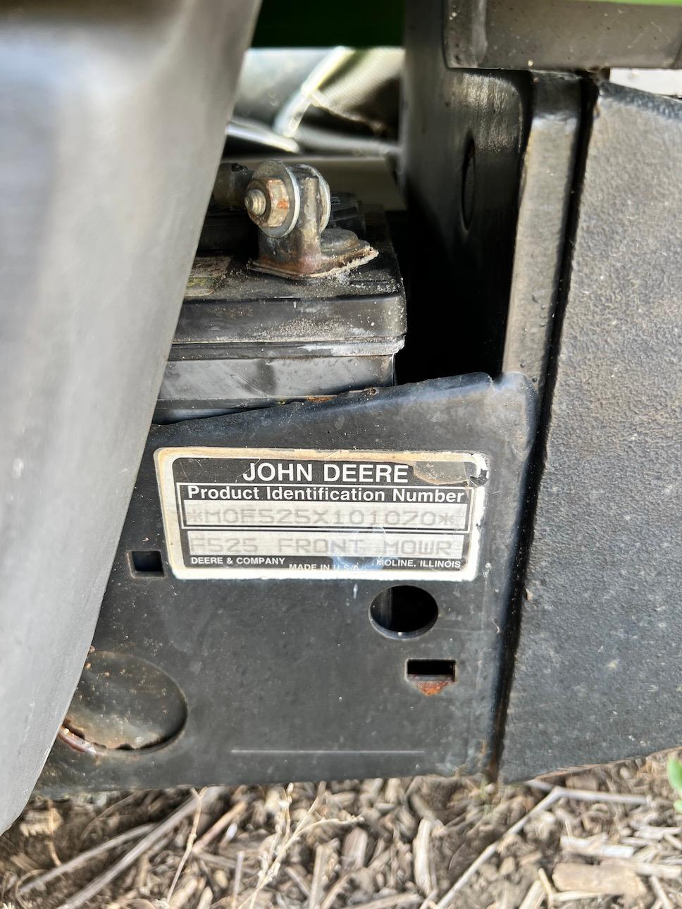 John Deere F525 Mower