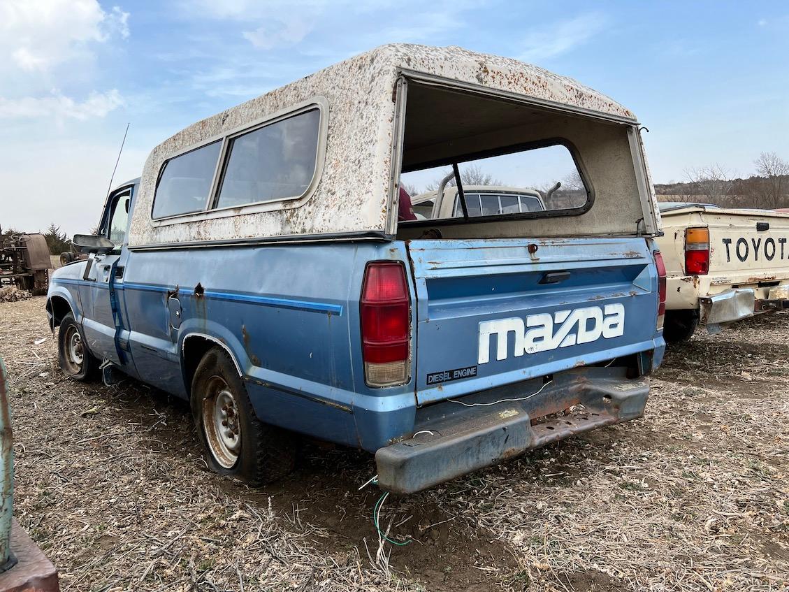 1983 Mazda B2000 Pickup