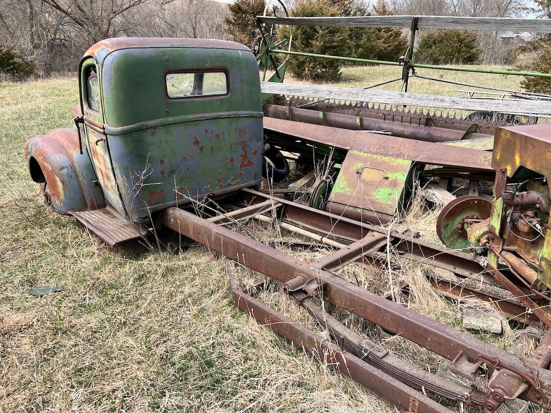 Ford 2-Ton Pickup