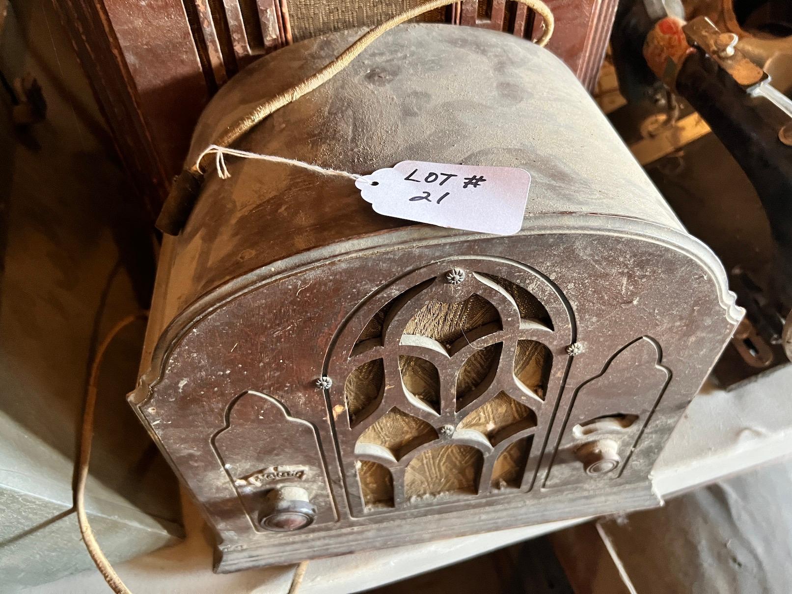 Antique Majestic Tube Radio