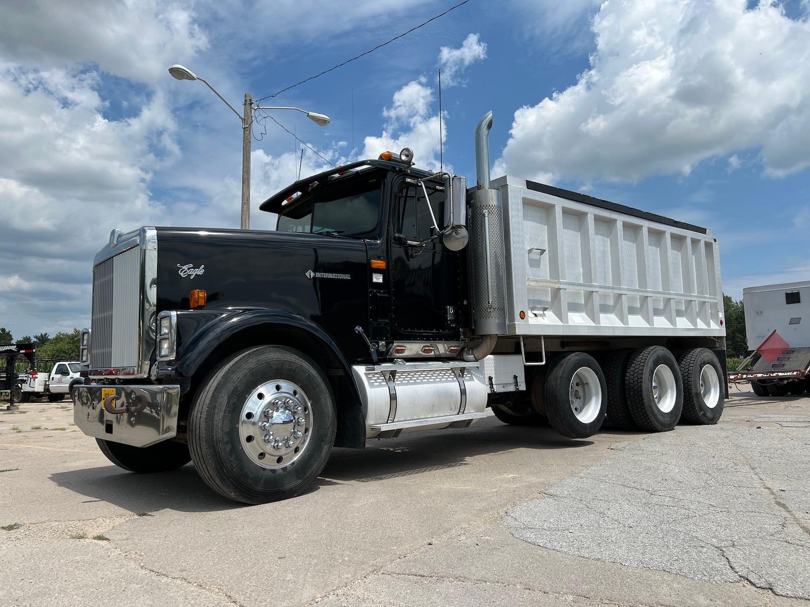 1996 International 9300 Eagle 6x4 Triple Axle Dump Truck