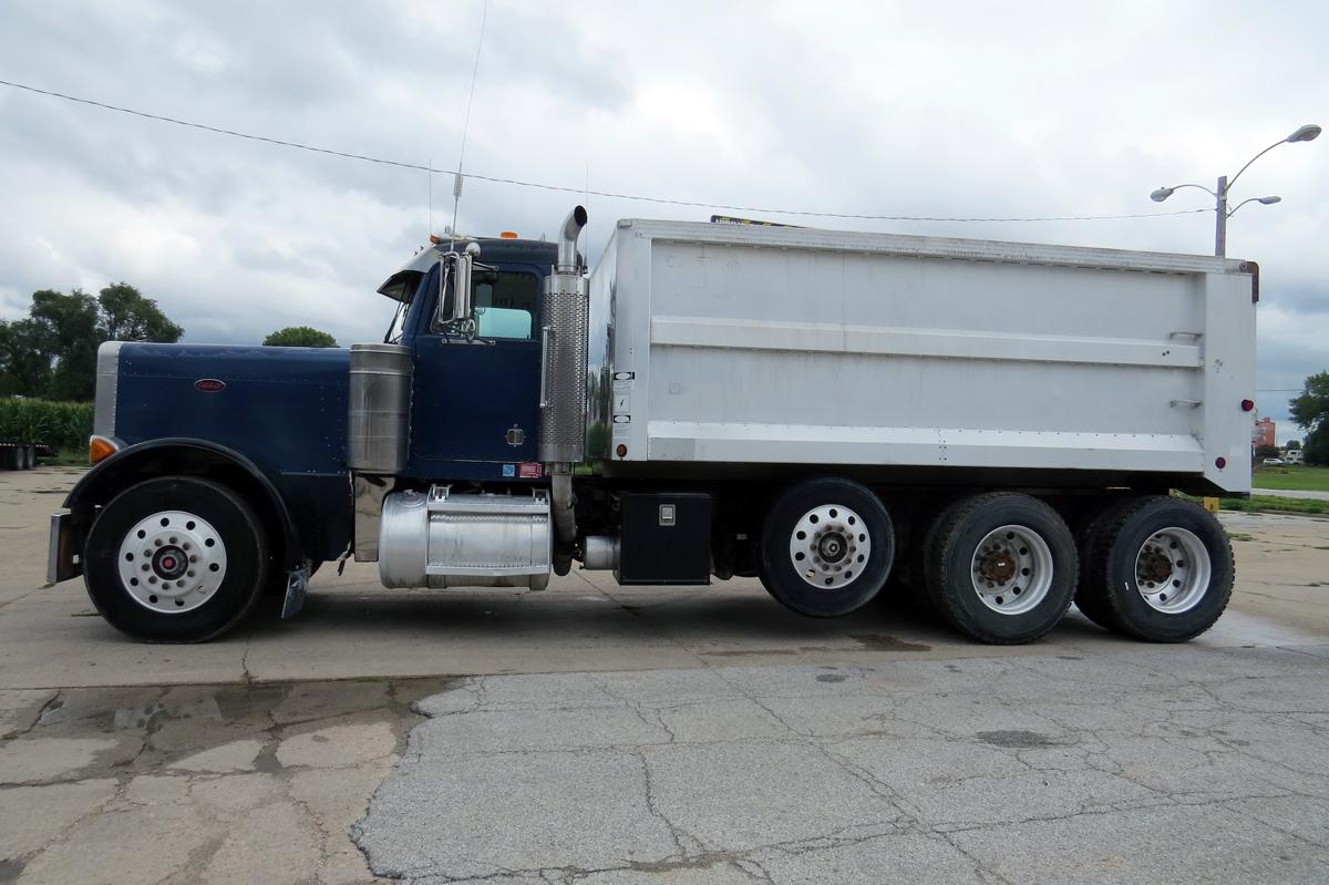 1993 Peterbilt 379 Triple Axle Dump Truck