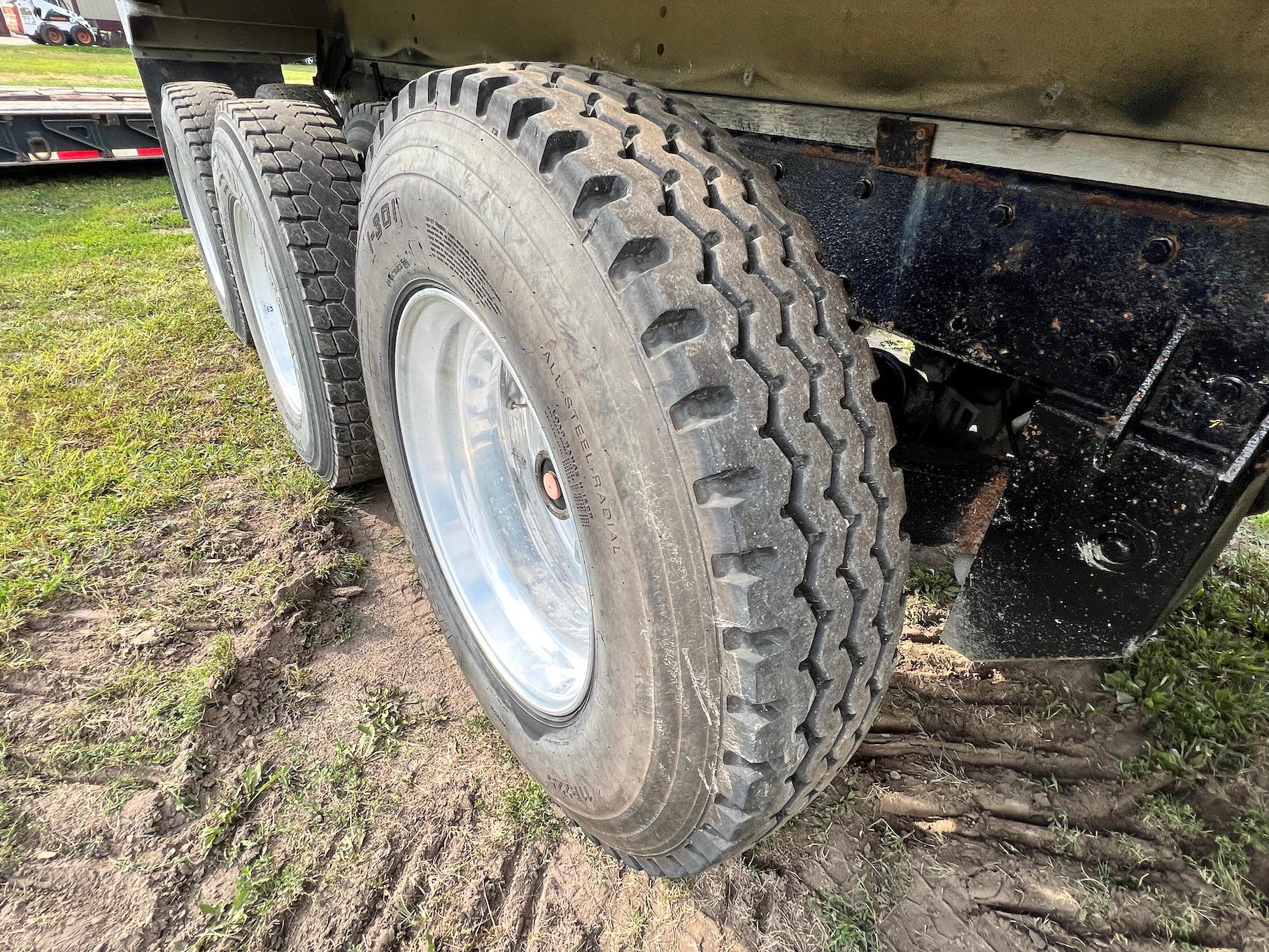 2008 Peterbilt 367 Triple Axle Dump Truck