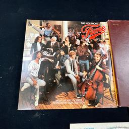 (24) Broadway / Musical ( Vinyl Records / Albums )