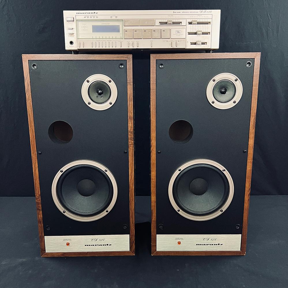 Marantz SR440 Stereo Receiver & Marantz CS 825 Speakers.