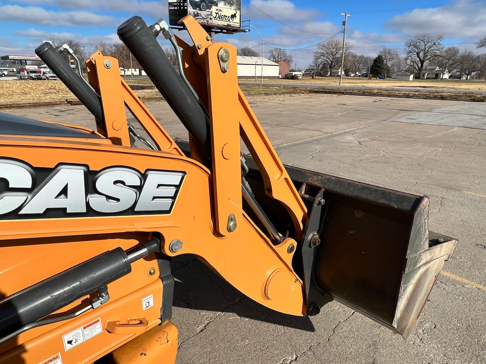 2014 Case 580 Super N MFWD Tractor Loader Backhoe